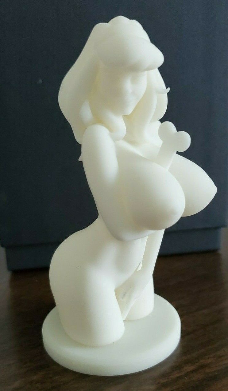 3d Printed Resin Sexy Daphne Figure Unpainted