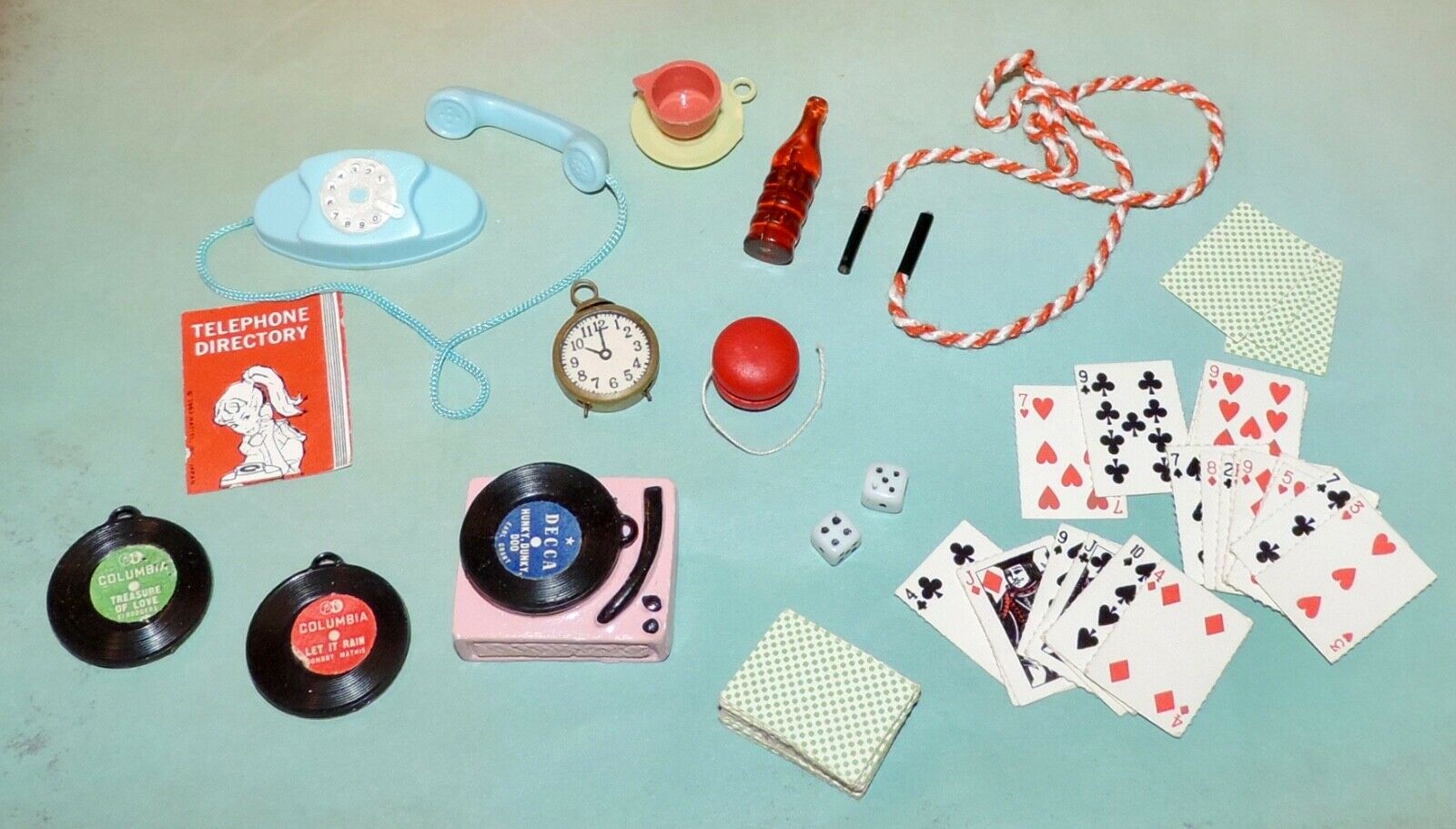Vintage Barbie/skipper Doll Accessories Jump Rope Yo-yo Soda Record Player Phone
